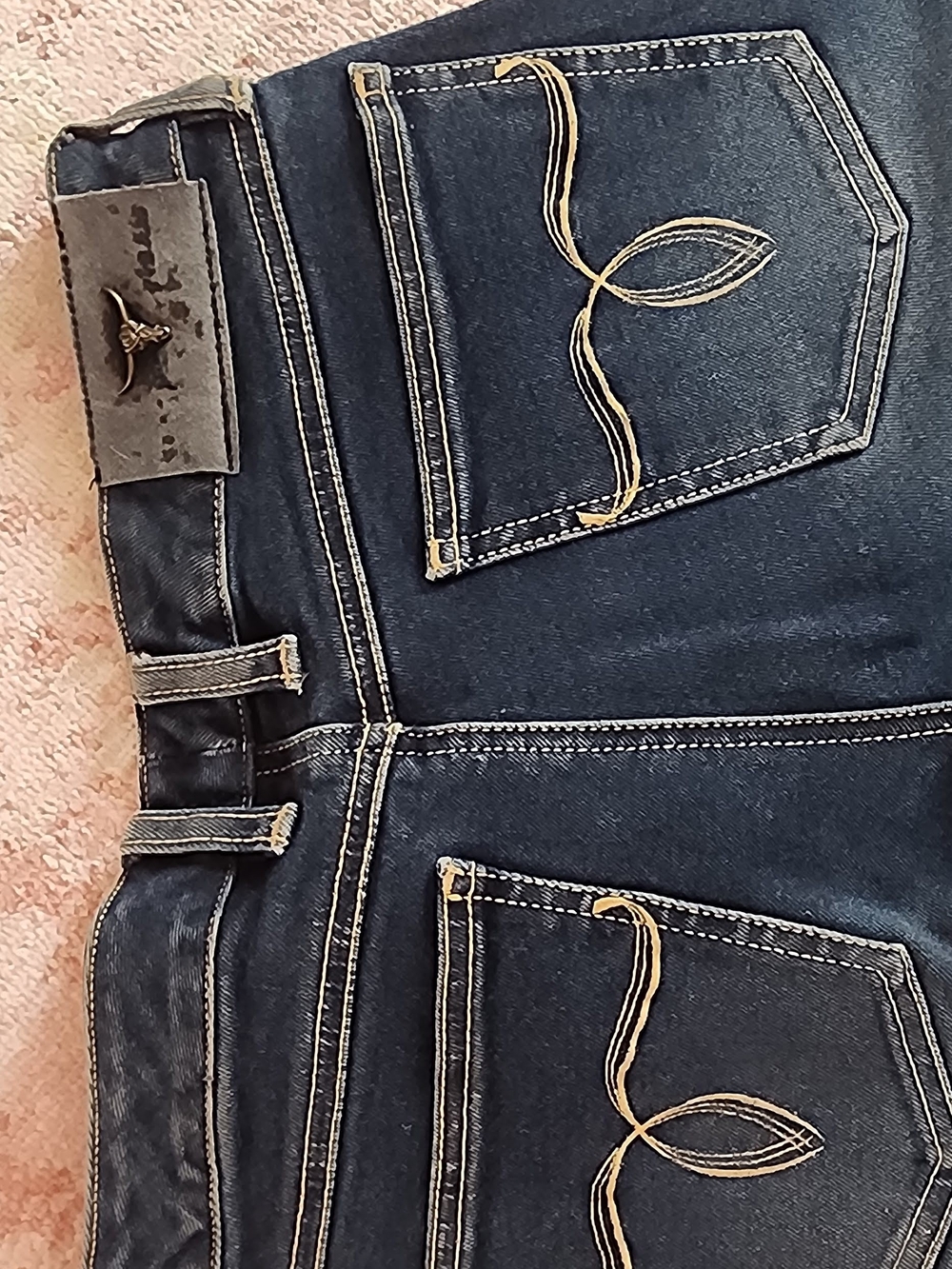 Sergio Valente Dark Blue Straight Leg Jeans. Size 28 authentic vintage